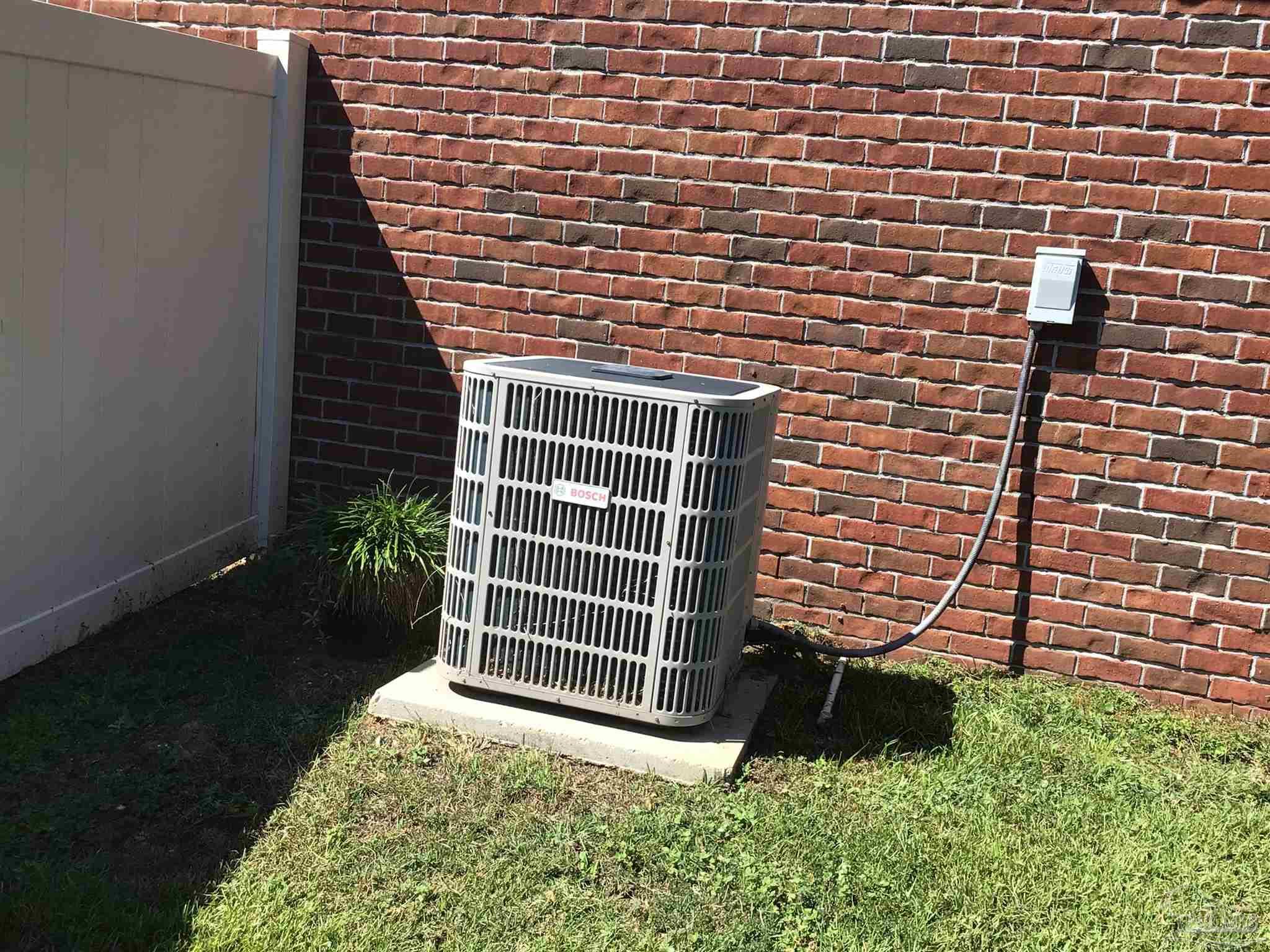 5668 Als Way Milton, FL 32583 - Photo 40 of 48 a view of a backyard with plants