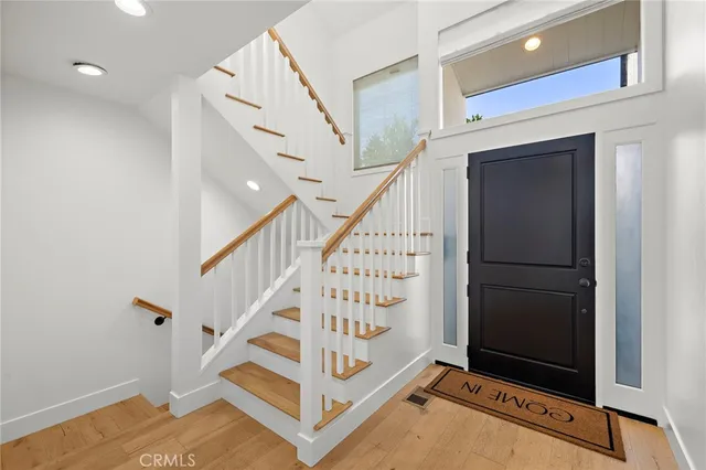 a view of entryway with an entryway