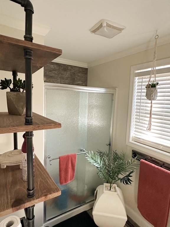 35 Lewiston Street Fall River, MA 02721 - Photo 12 of 24