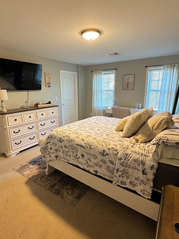 35 Lewiston Street Fall River, MA 02721 - Photo 16 of 24