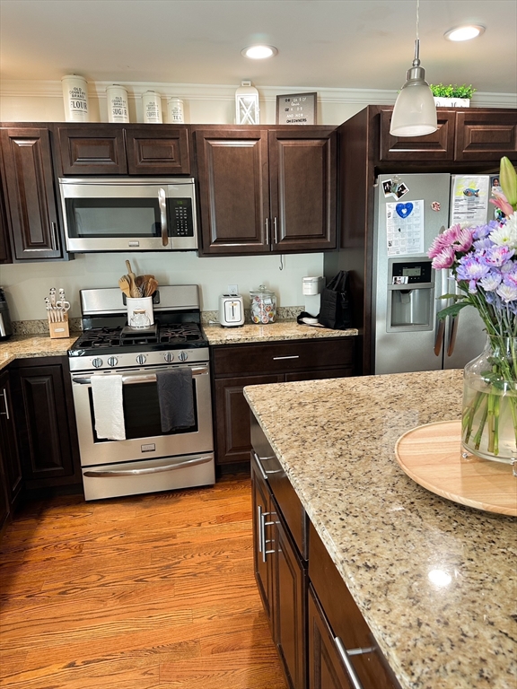 35 Lewiston Street Fall River, MA 02721 - Photo 3 of 24