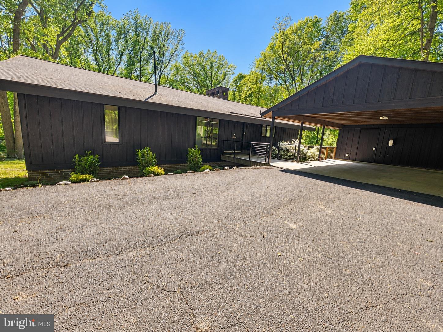 10236 Lawyers Road Vienna, VA 22181 - Photo 3 of 47
