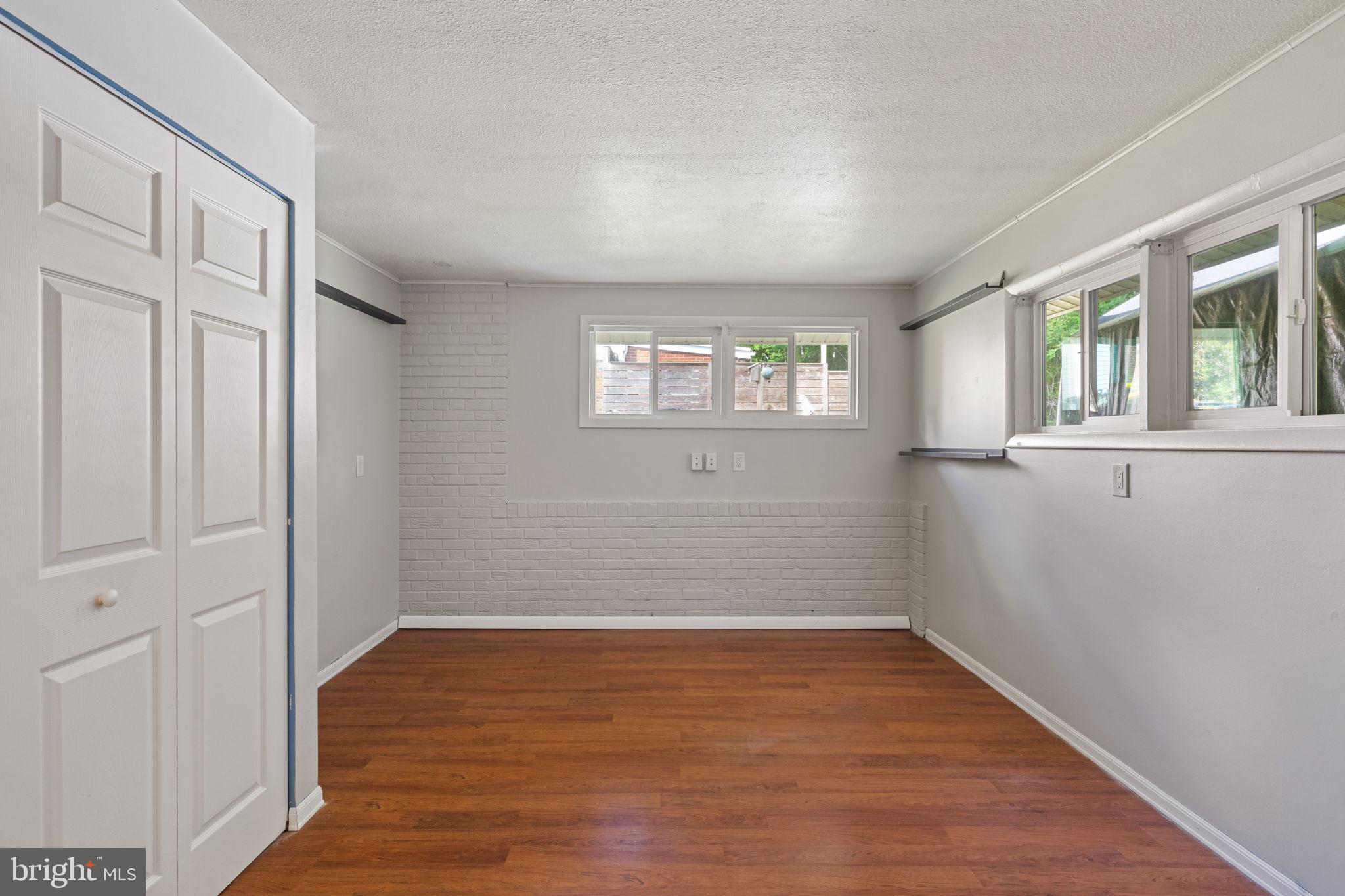 4526 Roundhill Road Alexandria, VA 22310 - Photo 36 of 53 Gallery Image 36
