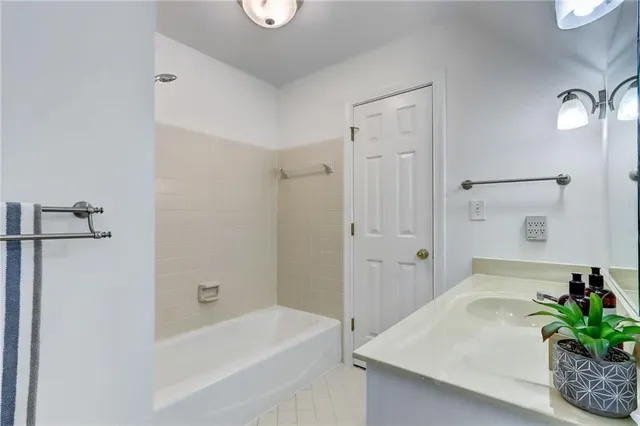 $3,600 | 344 Lost Creek Drive Northwest, Kennesaw, GA 30152