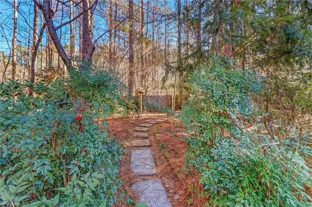 $3,900 | 344 Lost Creek Drive Northwest, Kennesaw, GA 30152