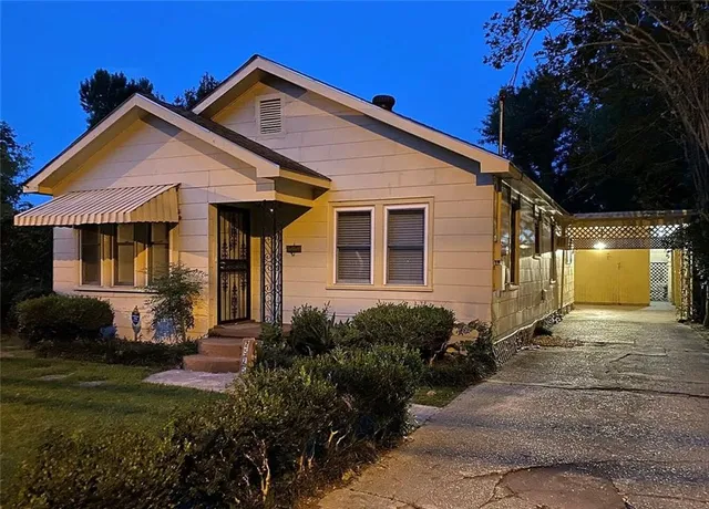 $1,000 | 2525 Valley Street, Baton Rouge, LA 70808