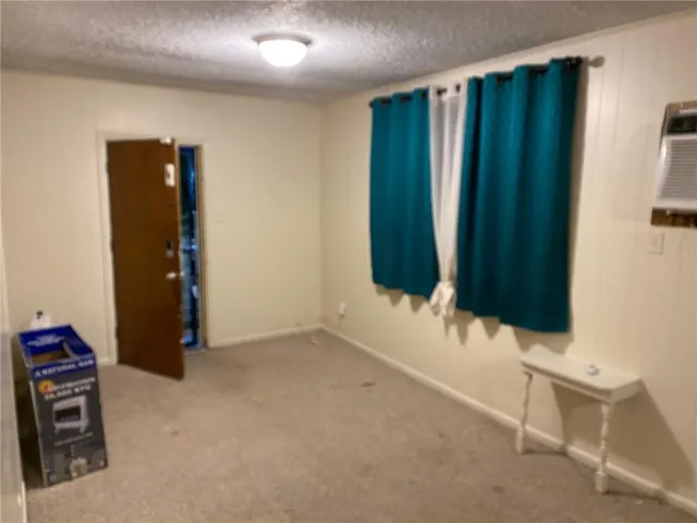 $1,000 | 2525 Valley Street, Baton Rouge, LA 70808