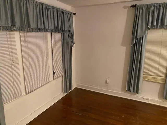 $1,000 | 2525 Valley Street, Baton Rouge, LA 70808