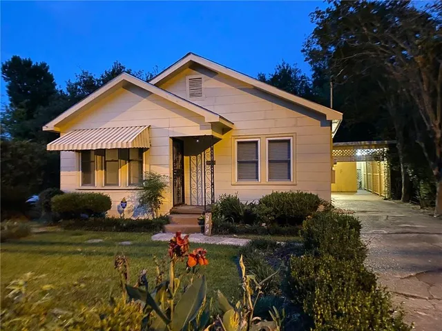 $1,000 | 2525 Valley Street, Baton Rouge, LA 70808