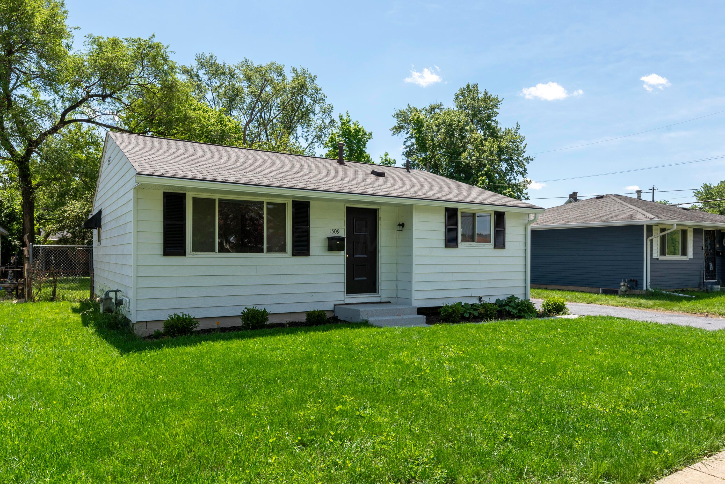1509 Moler Road Columbus, OH 43207 - Photo 4 of 43 Front