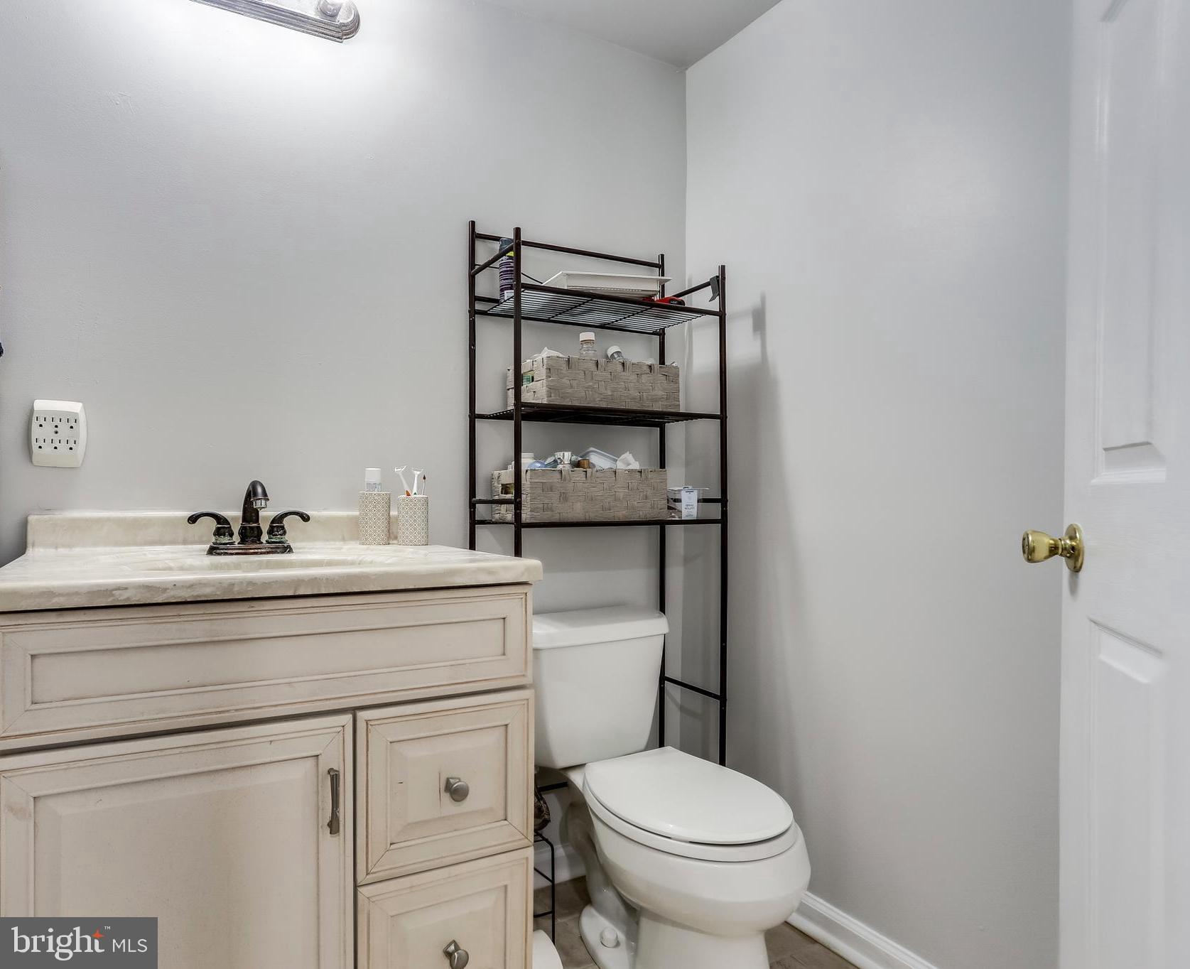 263 Hickory Point Road Pasadena, MD 21122 - Photo 10 of 33 Updated Master Bath