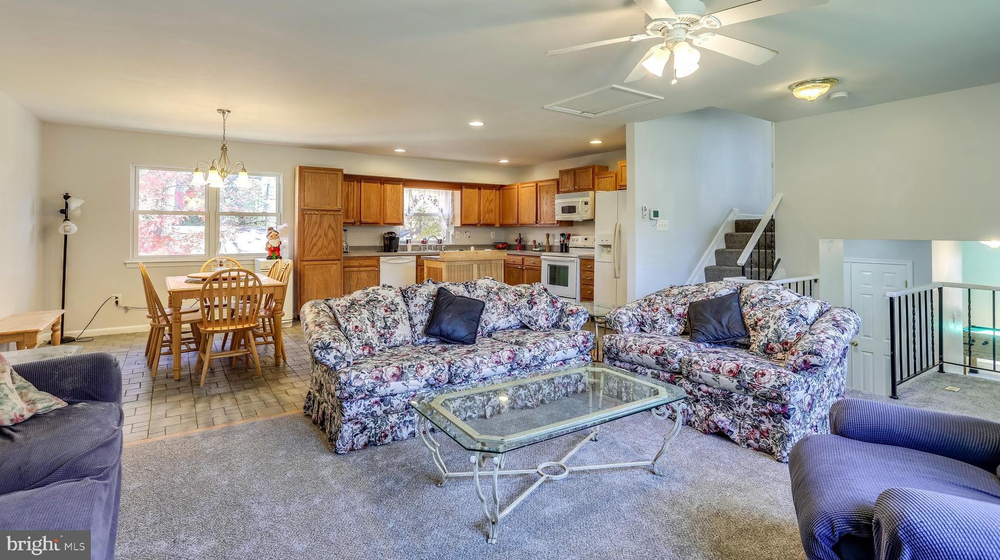 263 Hickory Point Road Pasadena, MD 21122 - Photo 33 of 33 Open floor plan Living Room