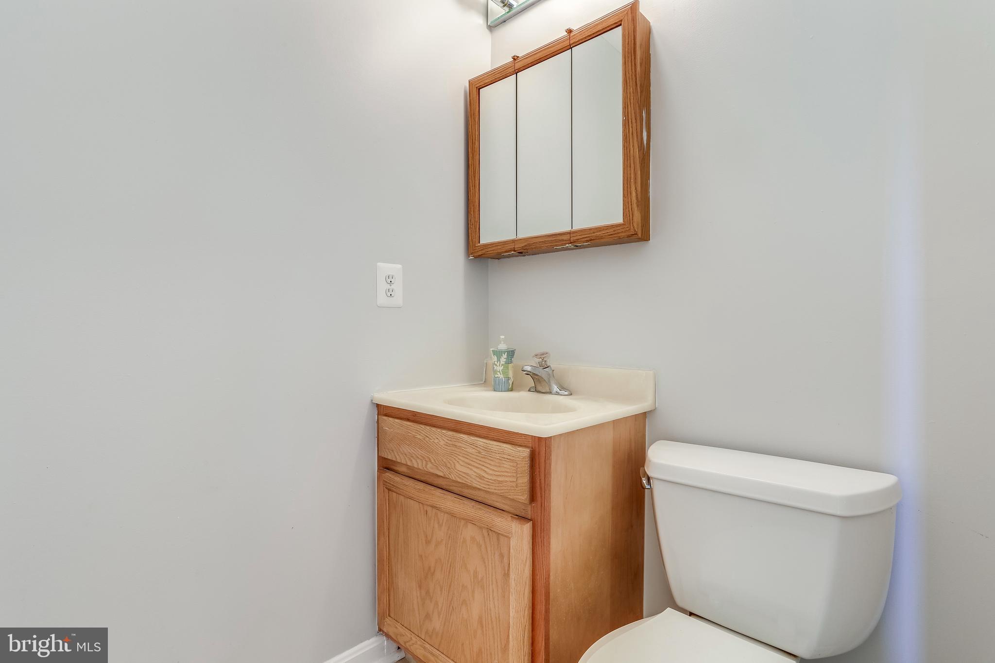 263 Hickory Point Road Pasadena, MD 21122 - Photo 7 of 33 Half Bath on Main Level