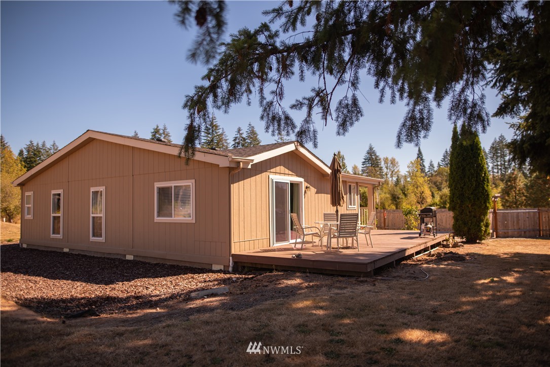 172 Fluckinger Road Toledo, WA 98591 - Photo 1 of 39 a view of a house with a yard