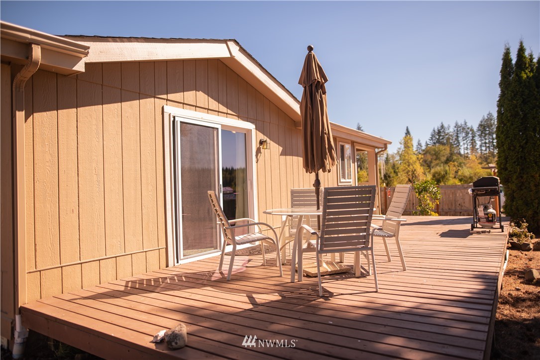 172 Fluckinger Road Toledo, WA 98591 - Photo 4 of 39 a view of outdoor space with seating area