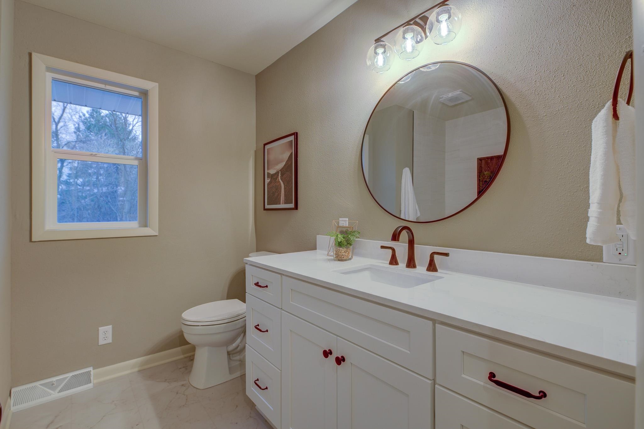 4554 South John Paul Road Milton, WI 53563 - Photo 17 of 25