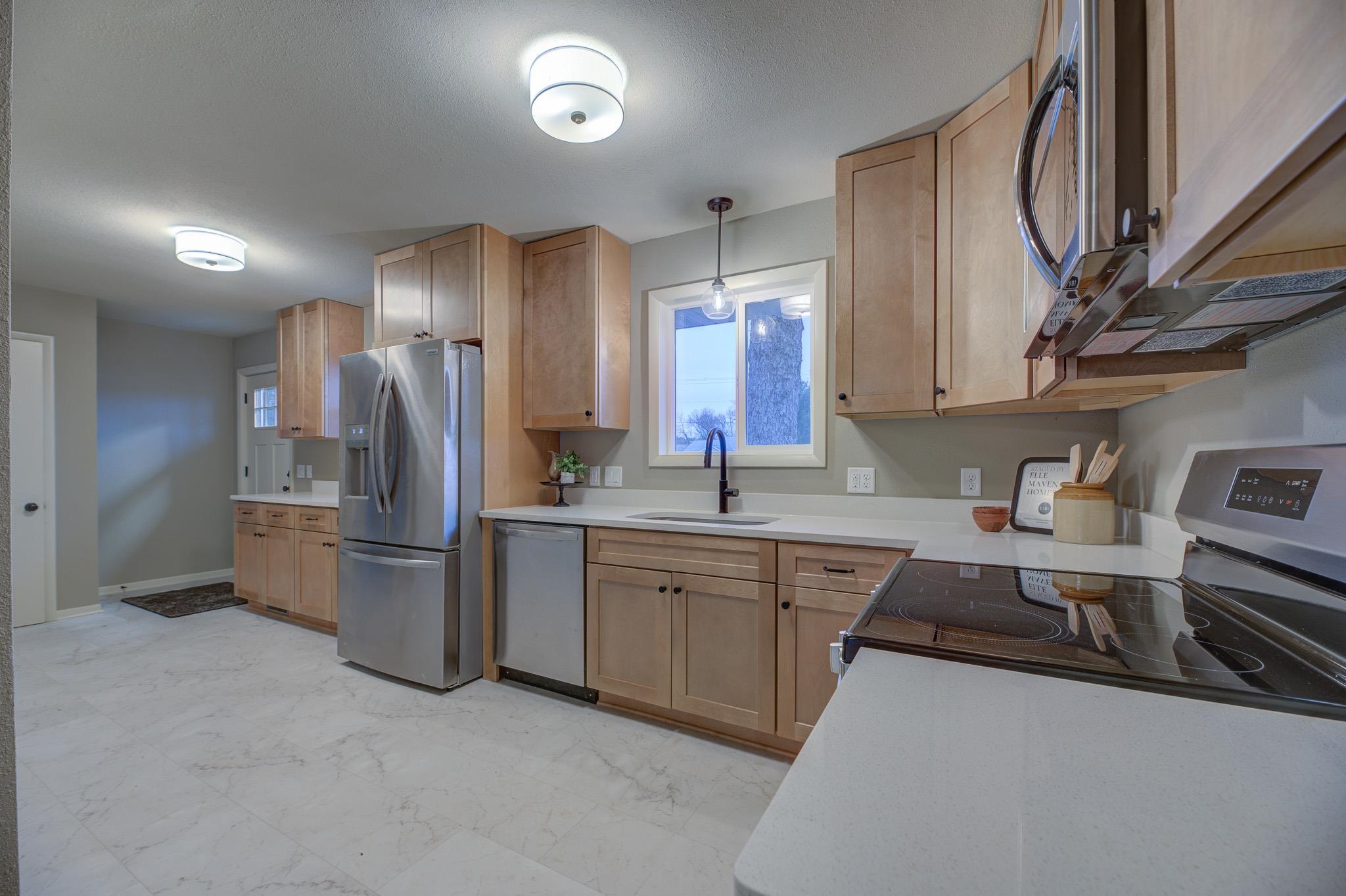 4554 South John Paul Road Milton, WI 53563 - Photo 6 of 25