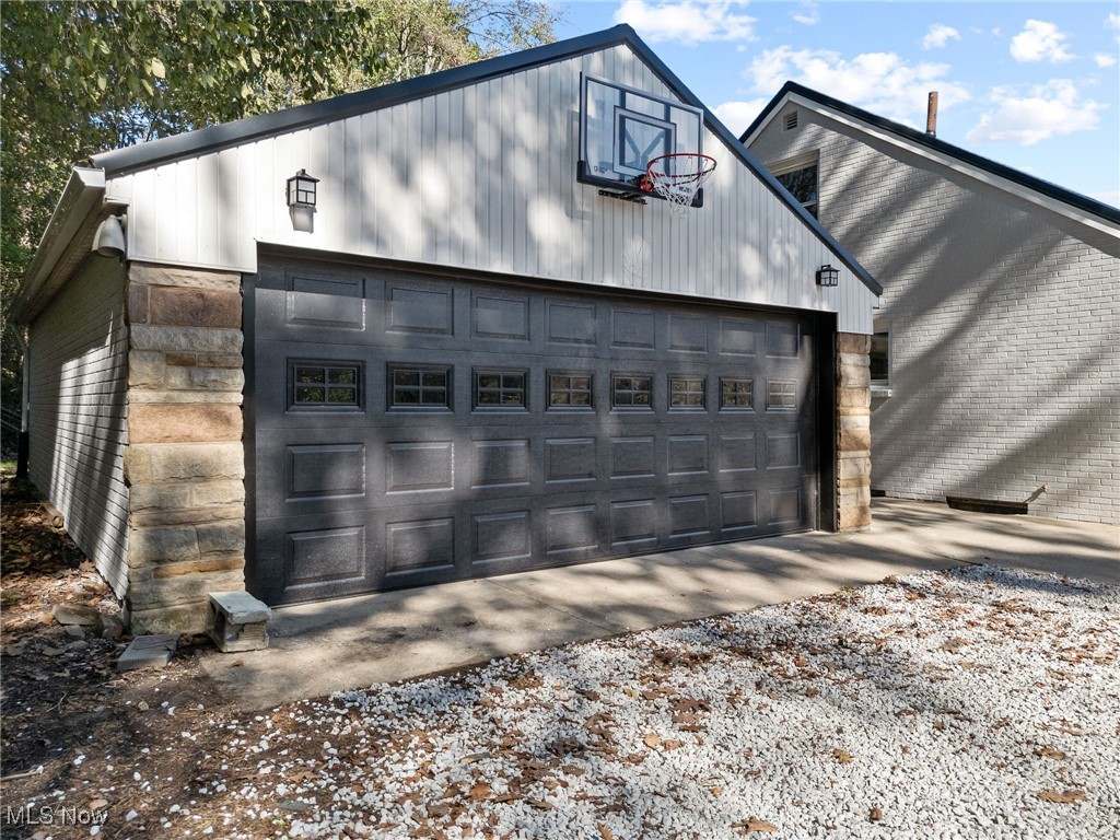 1043 Krumroy Road Akron, OH 44306 - Photo 30 of 48