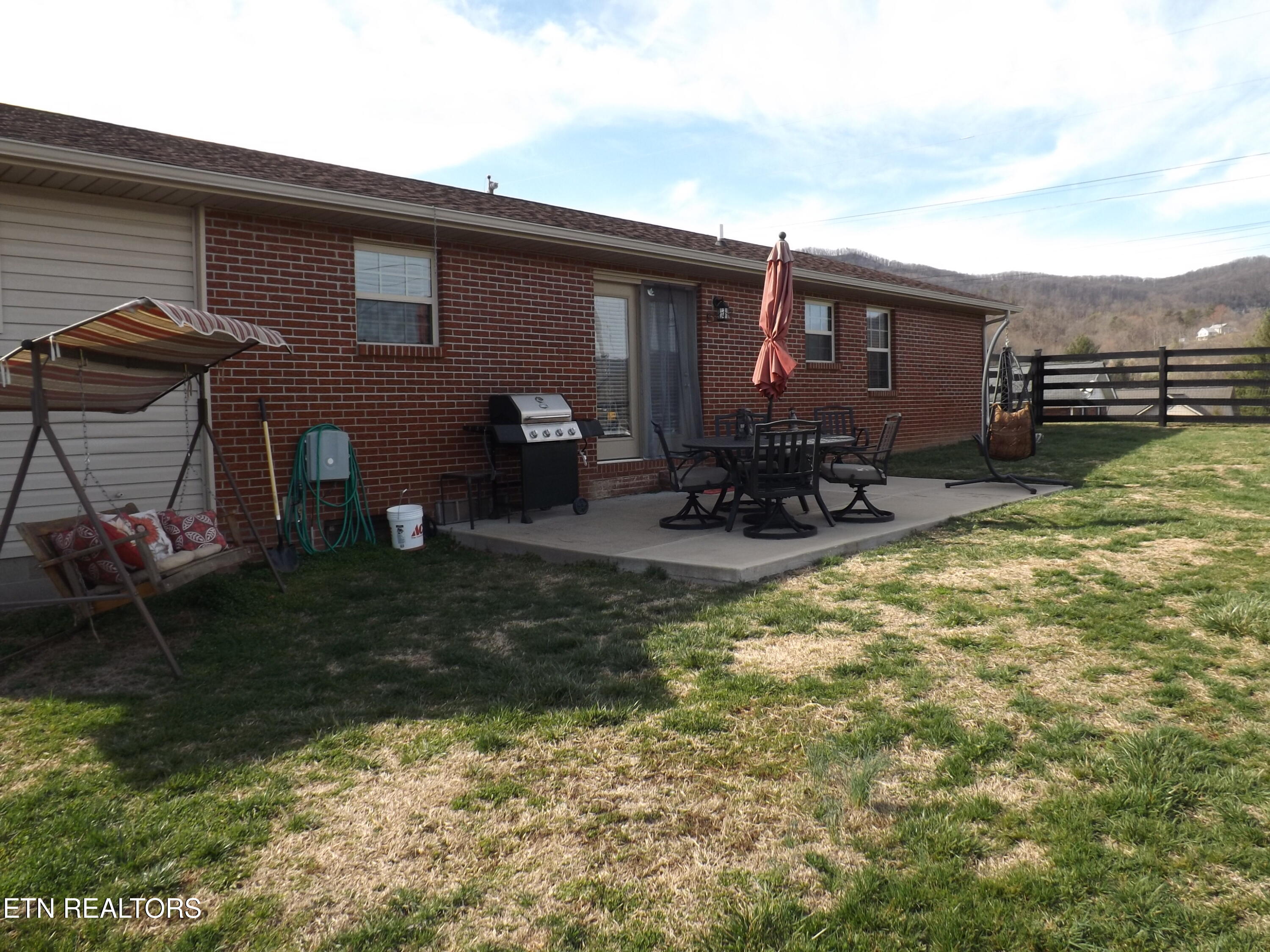 164 Smith Drive Harrogate, TN 37752 - Photo 5 of 33 DSCF2187