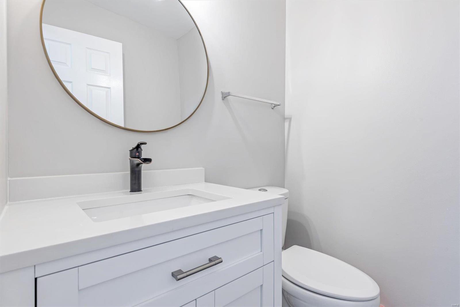 234 Jacob Lane Ballwin, MO 63021 - Photo 11 of 25