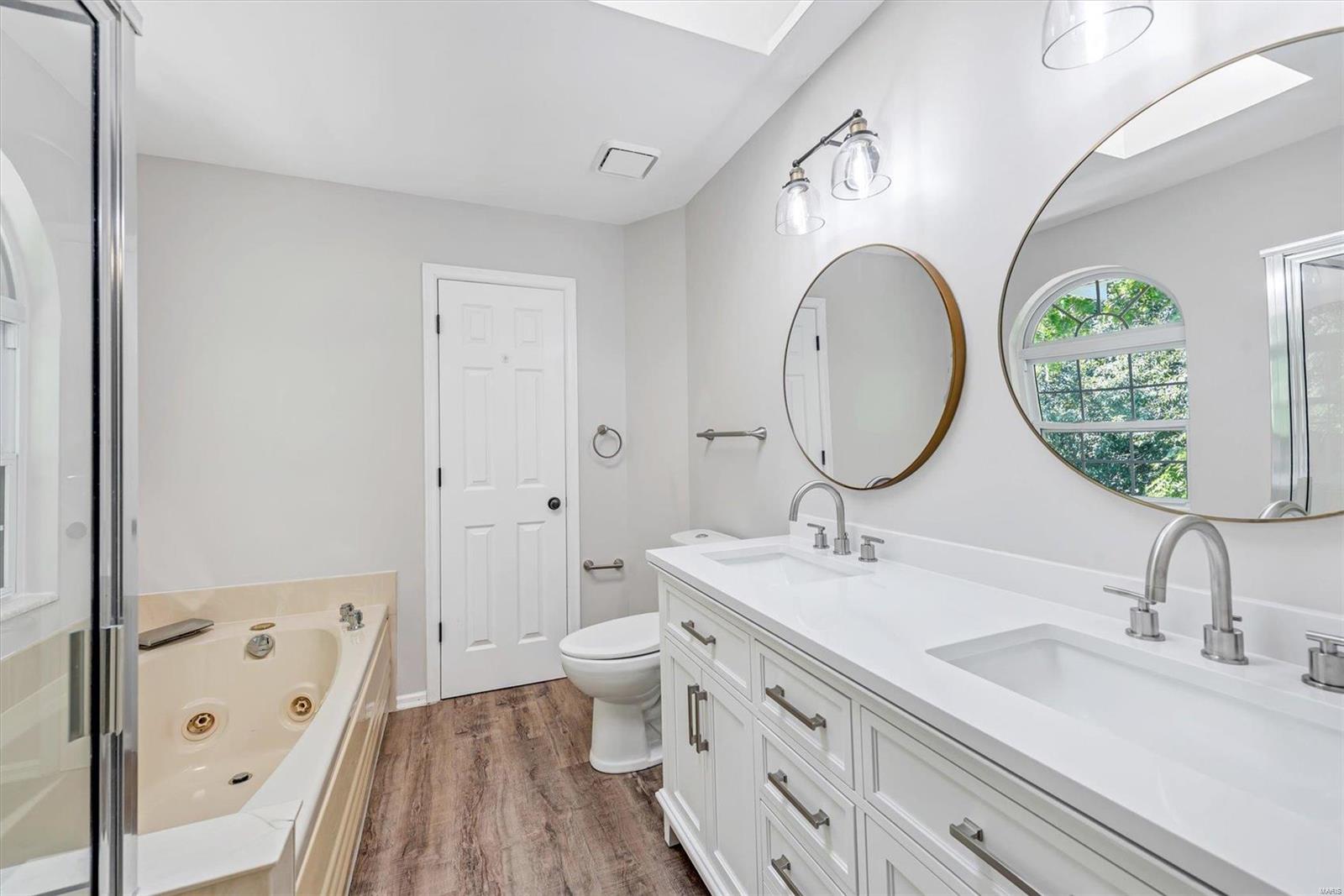 234 Jacob Lane Ballwin, MO 63021 - Photo 16 of 25