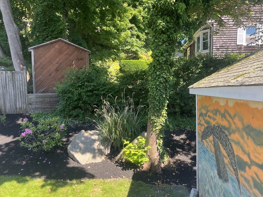 30 Chapel Street, Unit B Gloucester, MA 01930 - Photo 31 of 36