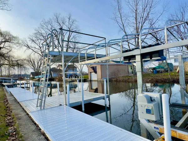 $270,000 | 104 EMS B20D Lane, Pierceton, IN 46562