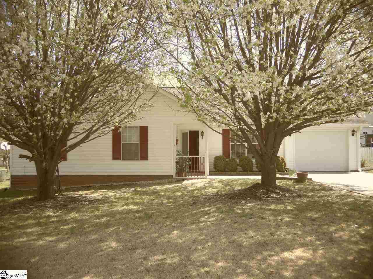 498 Garrett Street Fountain Inn, SC 29644 - Photo 24 of 25 Gallery Image 24