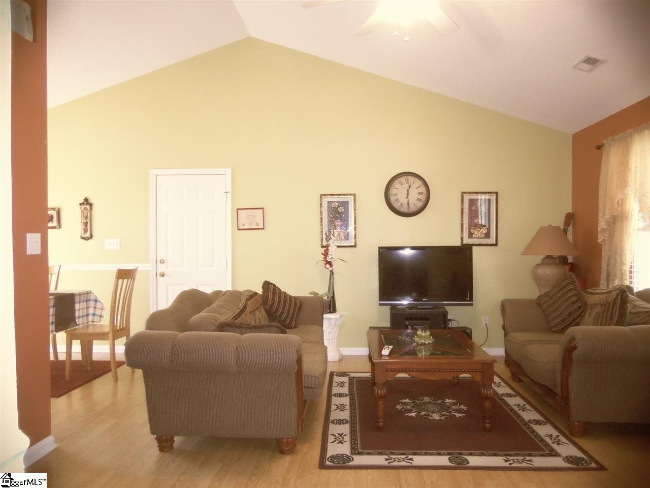 498 Garrett Street Fountain Inn, SC 29644 - Photo 4 of 25 Gallery Image 4
