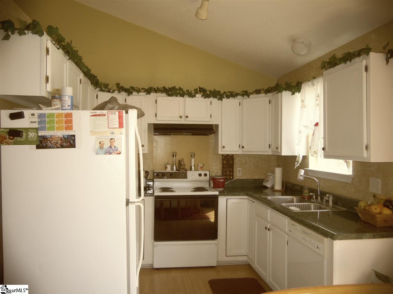 498 Garrett Street Fountain Inn, SC 29644 - Photo 6 of 25 Gallery Image 6
