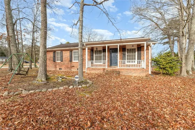 $235,000 | 5204 Woodlane Drive, Julian, NC 27283