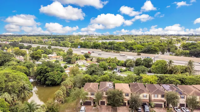 $3,850 | 5904 Northwest 46th Lane, Tamarac, FL 33319