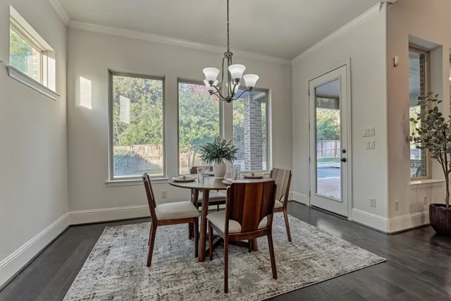 $837,000 | 414 Mill Creek Road, Pinehurst, TX 77362