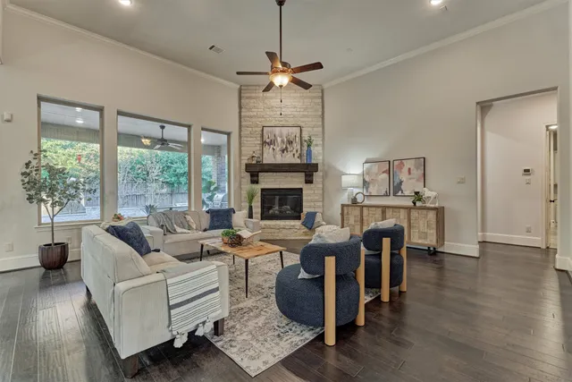 $837,000 | 414 Mill Creek Road, Pinehurst, TX 77362