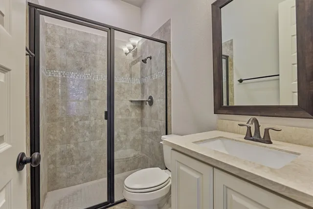 $837,000 | 414 Mill Creek Road, Pinehurst, TX 77362