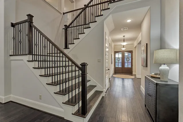 $837,000 | 414 Mill Creek Road, Pinehurst, TX 77362