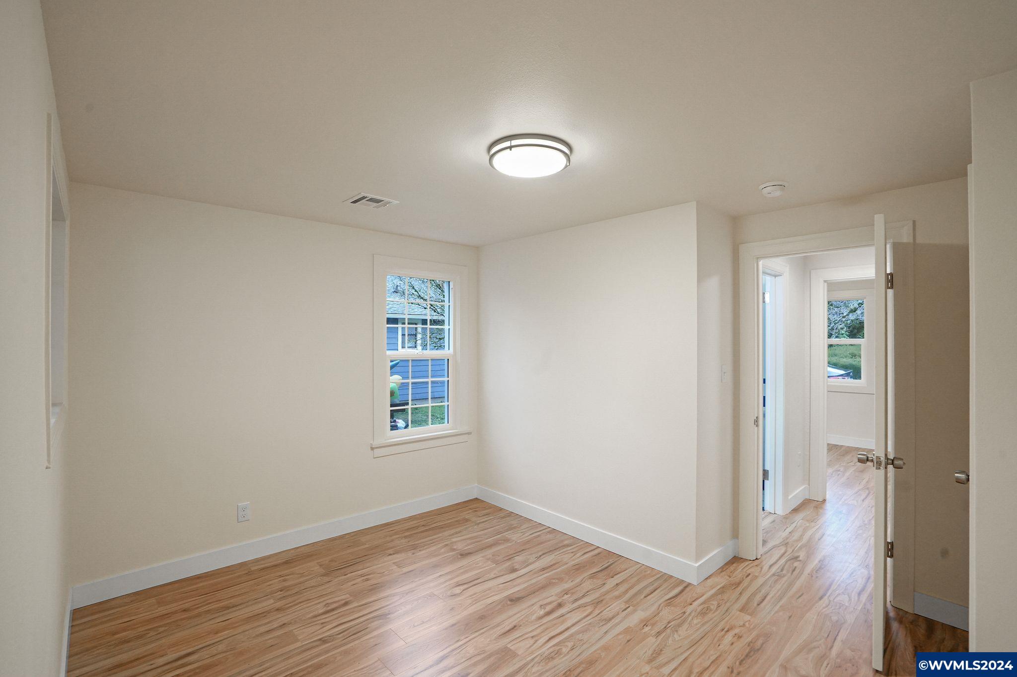 220 Northwest Juniper Lane Albany, OR 97321 - Photo 21 of 26