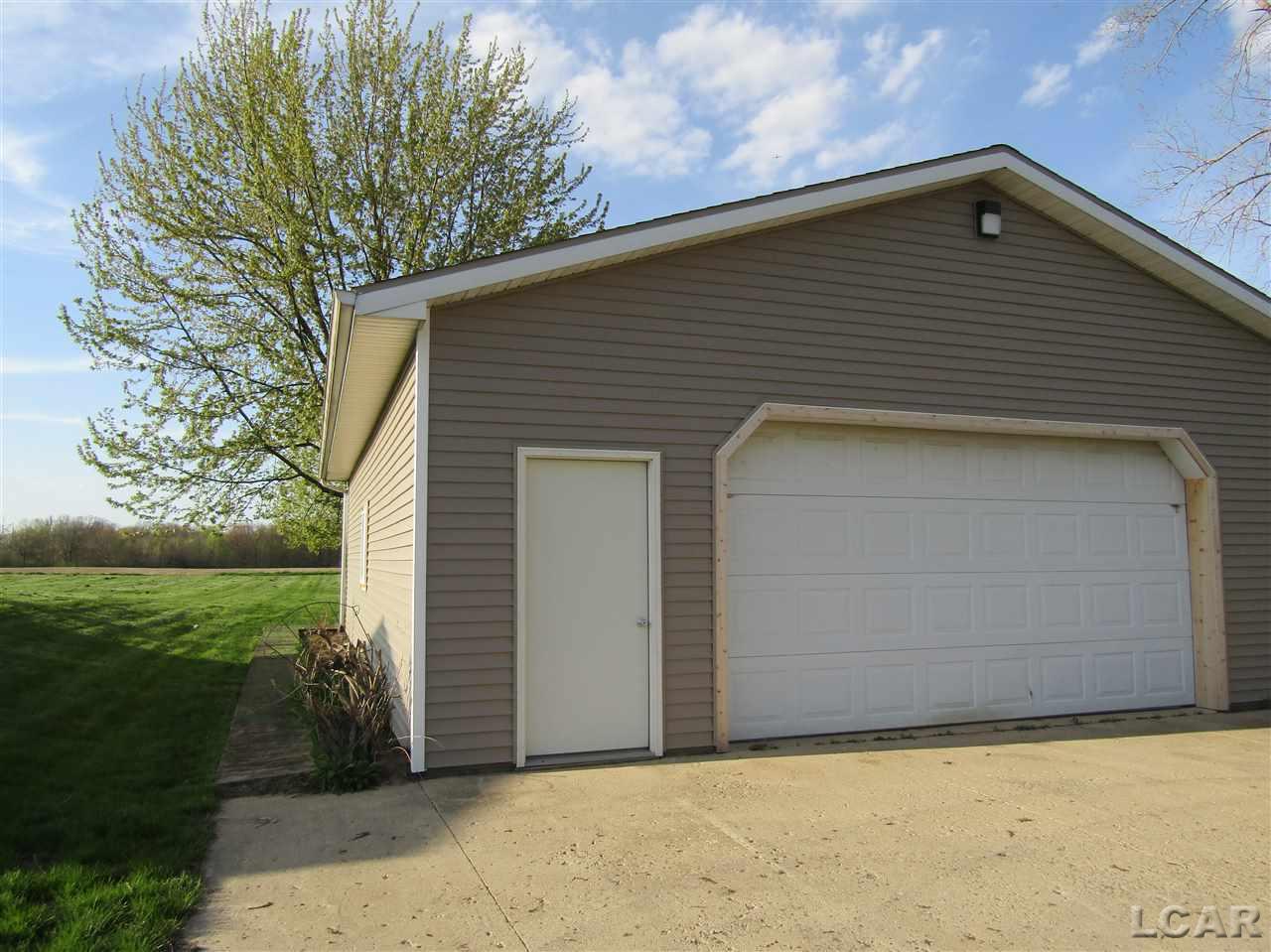 1566 East Carleton Road Adrian, MI 49221 - Photo 11 of 45