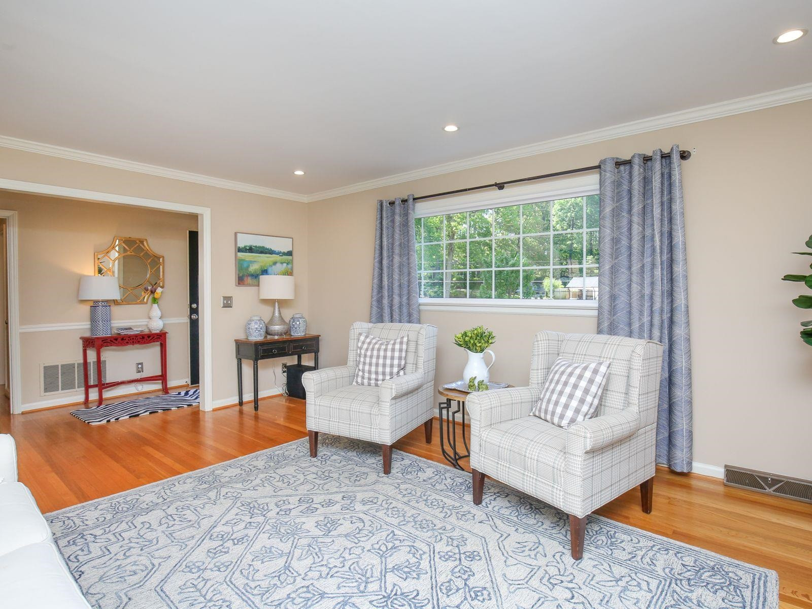 908 Temple Street Raleigh, NC 27609 - Photo 5 of 44 Photo 5