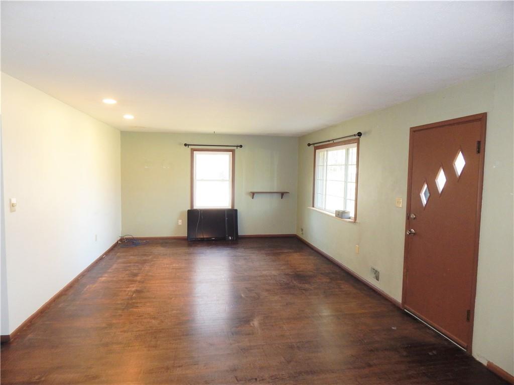 337 East Roberts Road Indianapolis, IN 46227 - Photo 4 of 20 Gallery Image 4