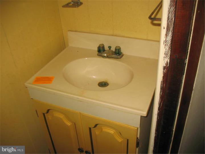 10820 Perrin Road Philadelphia, PA 19154 - Photo 11 of 16