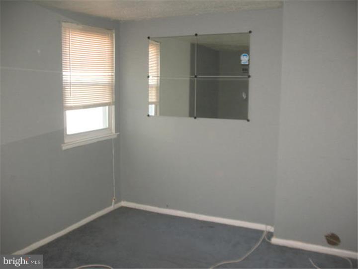 10820 Perrin Road Philadelphia, PA 19154 - Photo 14 of 16