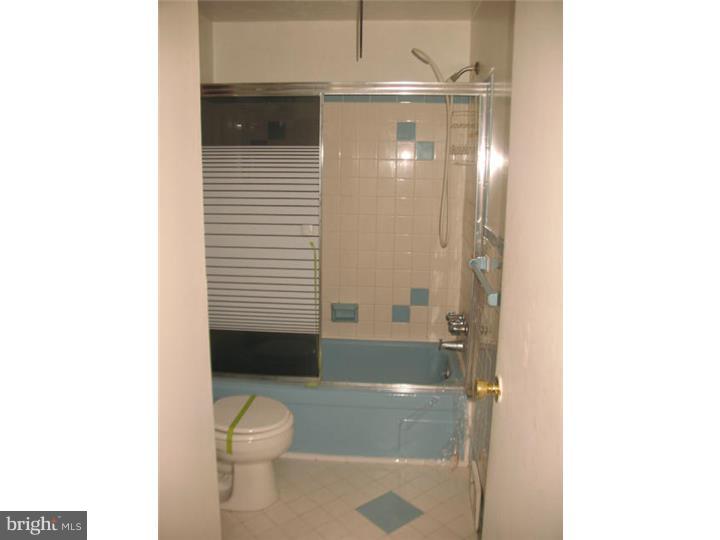 10820 Perrin Road Philadelphia, PA 19154 - Photo 15 of 16