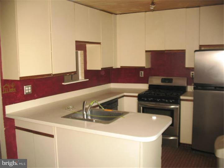 10820 Perrin Road Philadelphia, PA 19154 - Photo 4 of 16