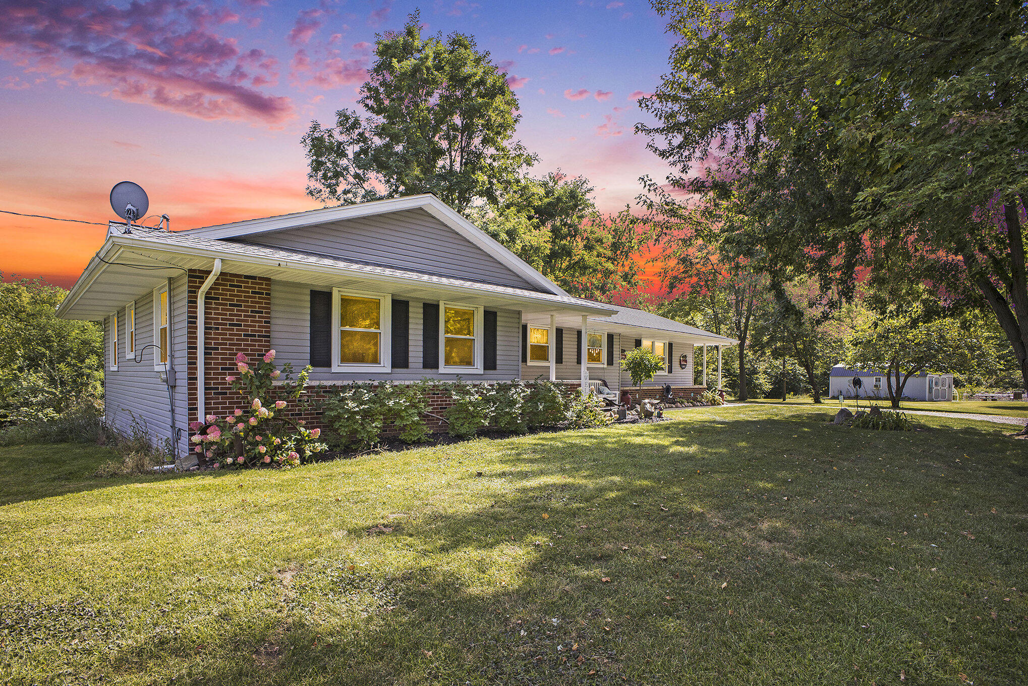 17475 Highway 223 Addison, MI 49220 - Photo 3 of 47 043_img_1178-_928