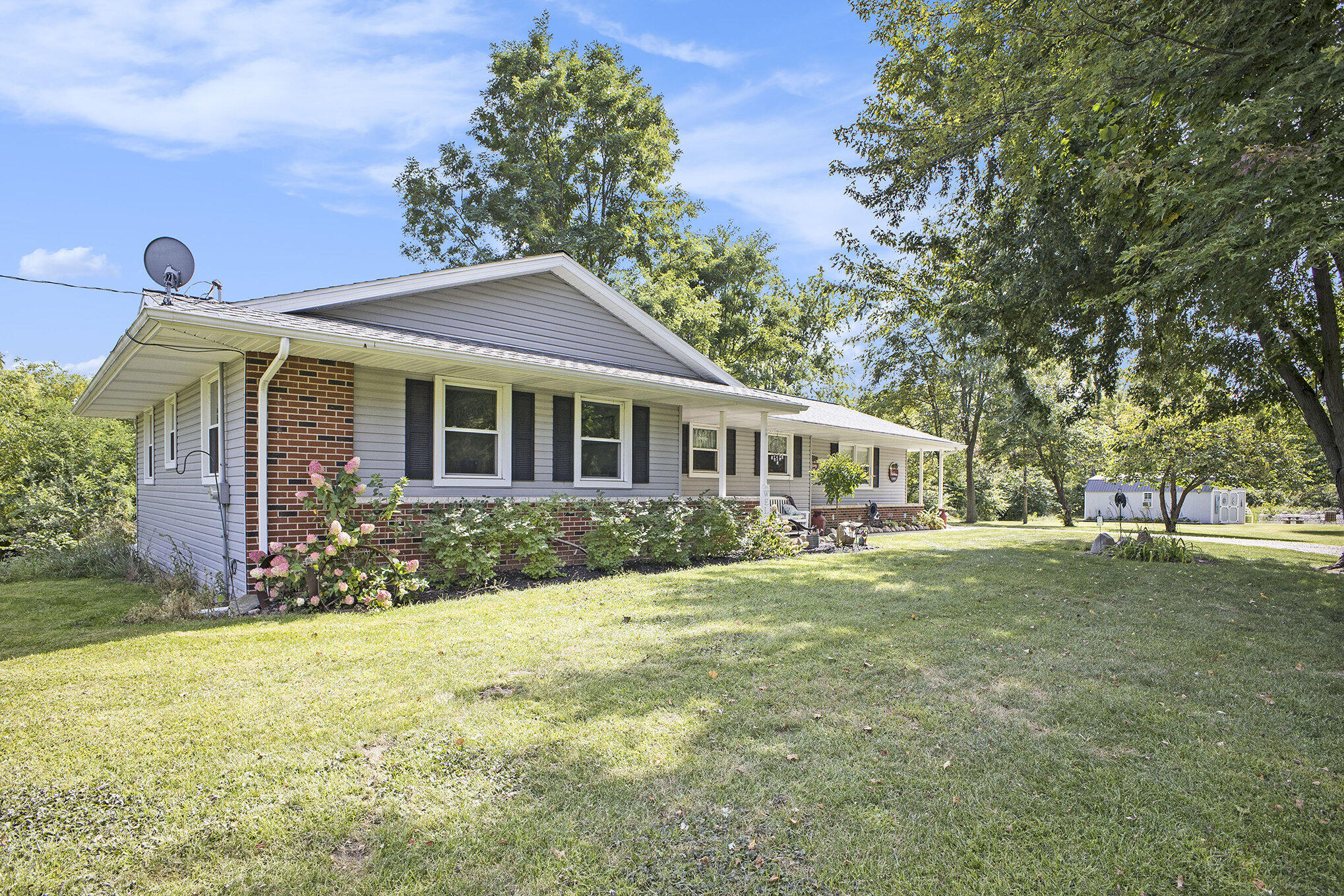 17475 Highway 223 Addison, MI 49220 - Photo 42 of 47 004_img_1178_964