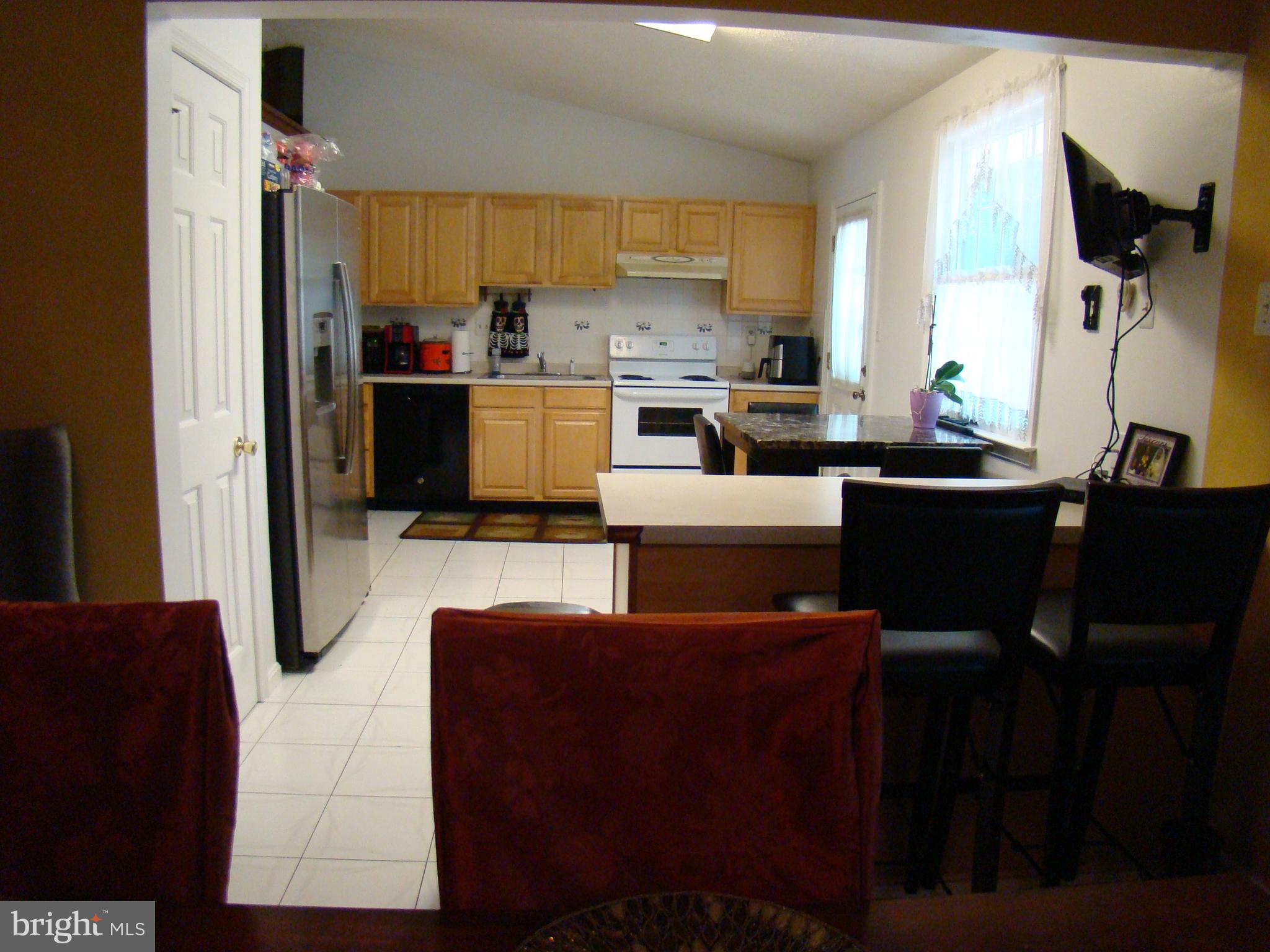 3307 Peach Tree Road Waldorf, MD 20601 - Photo 12 of 27 BIG kitch w high ceilings plenty o counter space