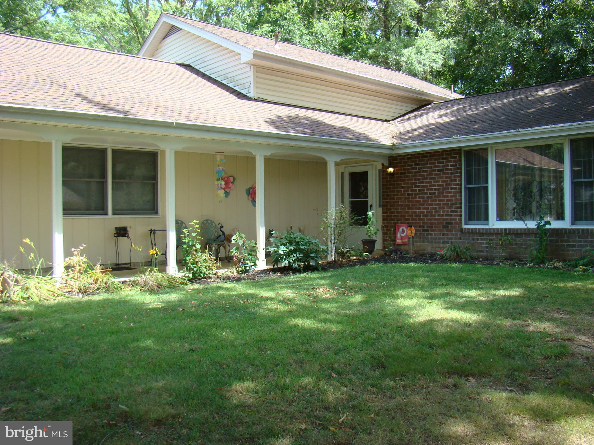 3307 Peach Tree Road Waldorf, MD 20601 - Photo 2 of 27 Nice covered front entrance way