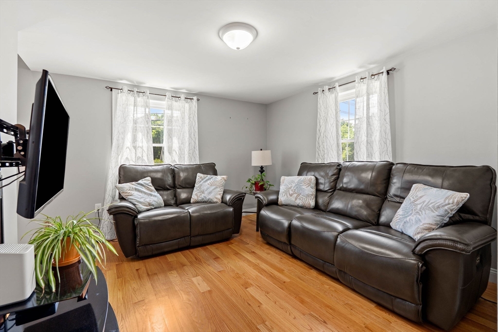 106 Conant Street Danvers, MA 01923 - Photo 16 of 30