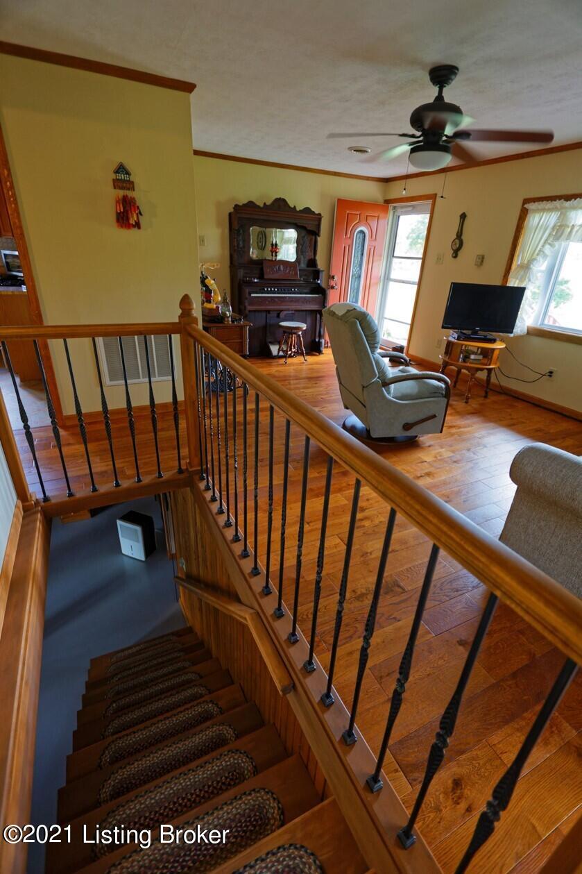 566 Culls Ridge Road Bedford, KY 40006 - Photo 13 of 26 DD8270615181488CB1B9AD8350E80D1D